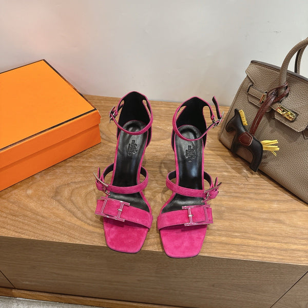 Hermès Liv Sandal 10.5 Pink in Deerskin 744076