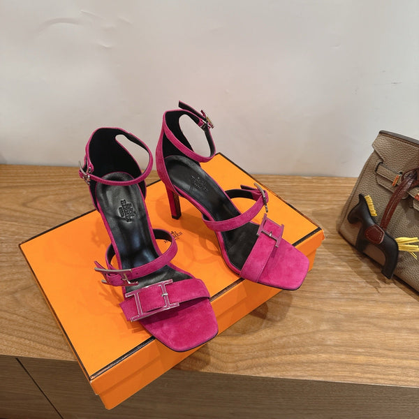 Hermès Liv Sandal 10.5 Pink in Deerskin 744076