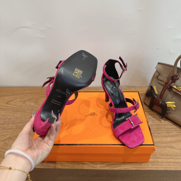 Hermès Liv Sandal 10.5 Pink in Deerskin 744076