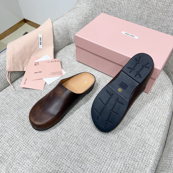 Miu 26 Mules Dark Brown in Cowhide 747402