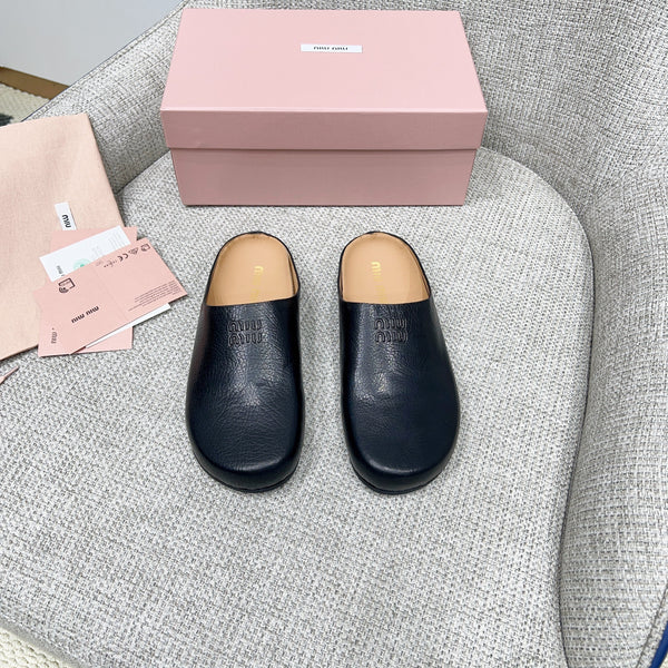 Miu 26 Mules Black in Cowhide 747403
