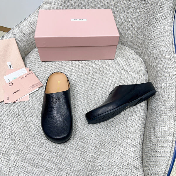 Miu 26 Mules Black in Cowhide 747403