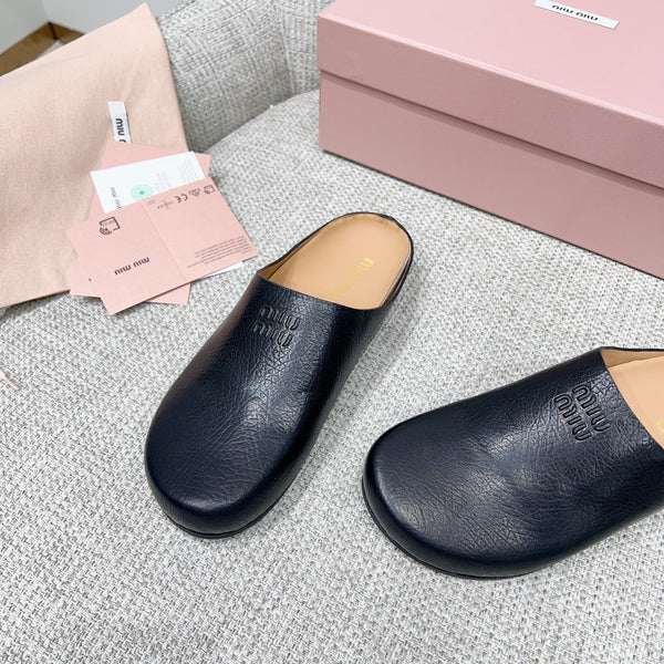 Miu 26 Mules Black in Cowhide 747403