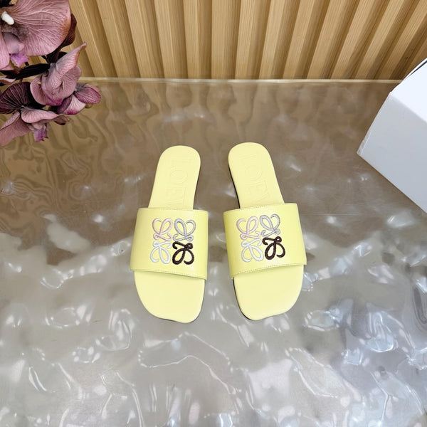 Loew Sandal Lemon Yellow in Sheepskin 749332