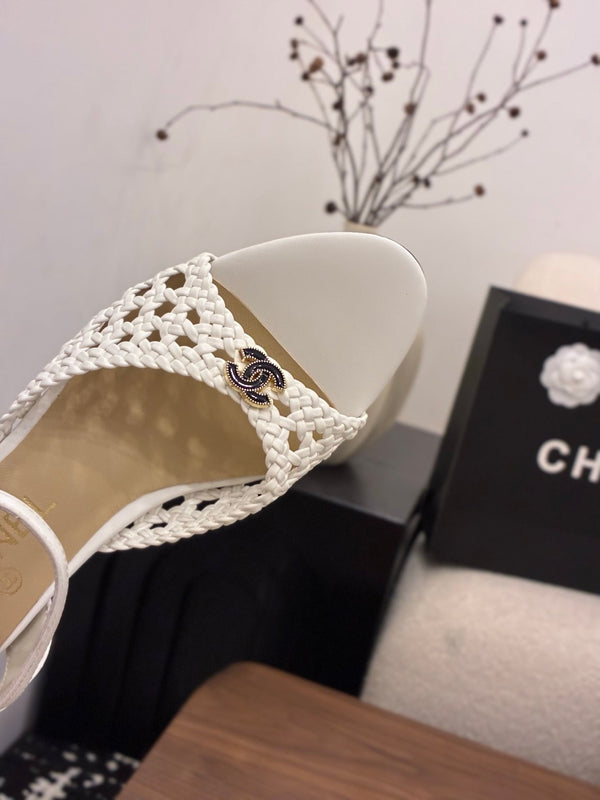 CC Ankle-strap Heeled 60 White in Woven 747970
