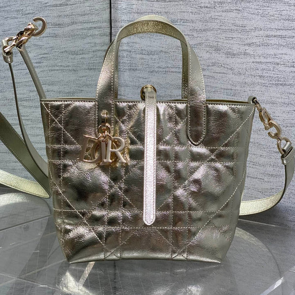 CD Toujours Vertical 18cm Gold in Cowhide 286394