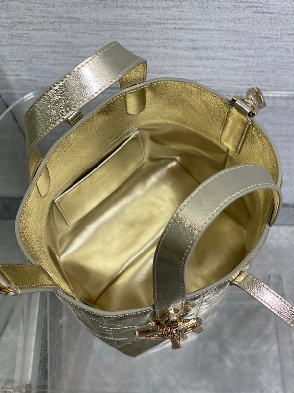 CD Toujours Vertical 18cm Gold in Cowhide 286394