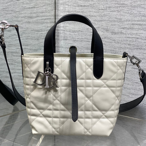 CD Toujours Vertical 18cm White Black in Cowhide 286398