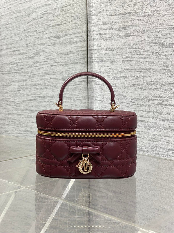 CD Bow-embellished Cosmetic Bag 17.5 Burgundy in Lambskin 286416