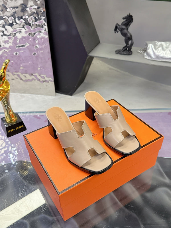 HM Sandal 90mm Beige in Cowhide 757943