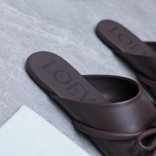 Loew 26 Knotted Closed-Toe Flat Mules Chocolate in Lambskin 759435