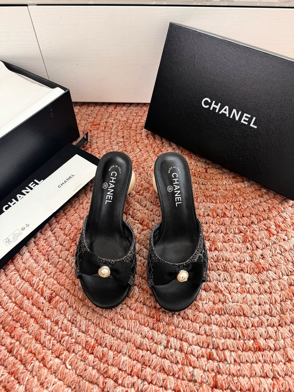 CC 26SS Pearl Heel 70mm Bow Sandals Black in Netting fabric 760565