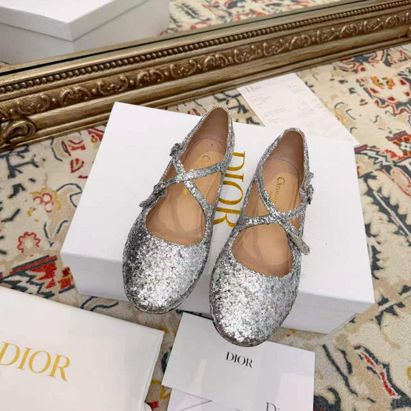 CD Ballet Flats Silver in Grit 771784
