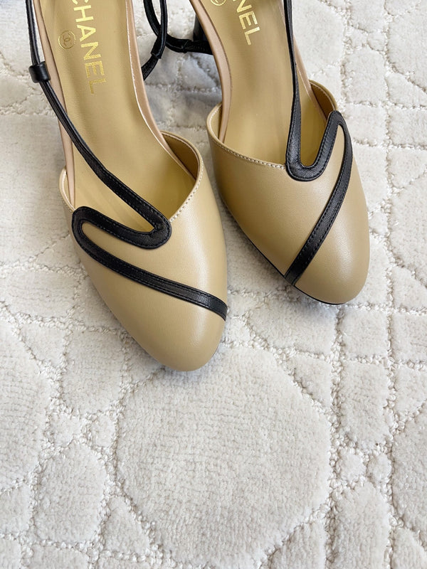 CC 26 Color-Blocked High Heels 75mm Beige in Leather 808101