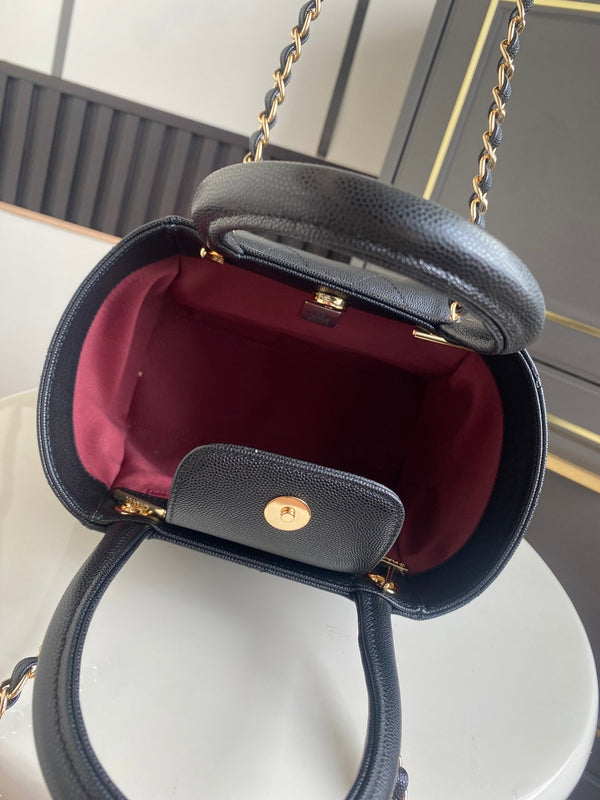 CC Tote Bag 25cm Black Caviar Cowhide