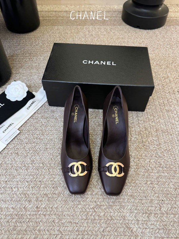 CC 26ss Logo Square-Toe Pumps Dark Brown Lambskin 835684