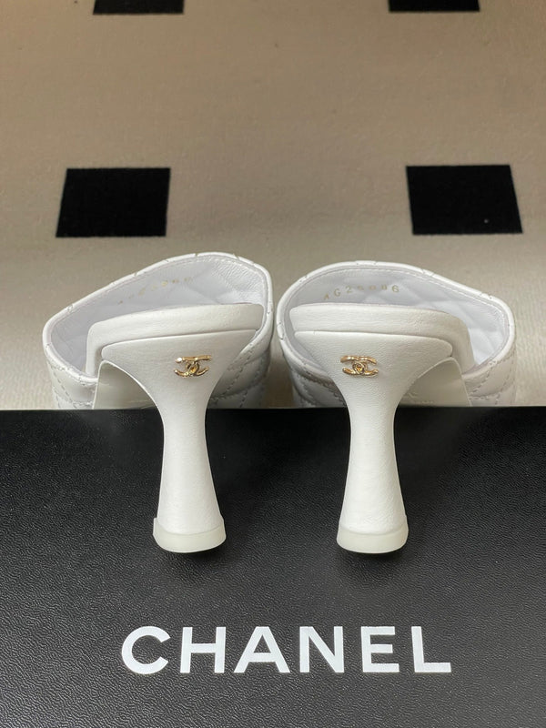 CC Quilted Heeled Sandal 8cm White Lambskin 834719