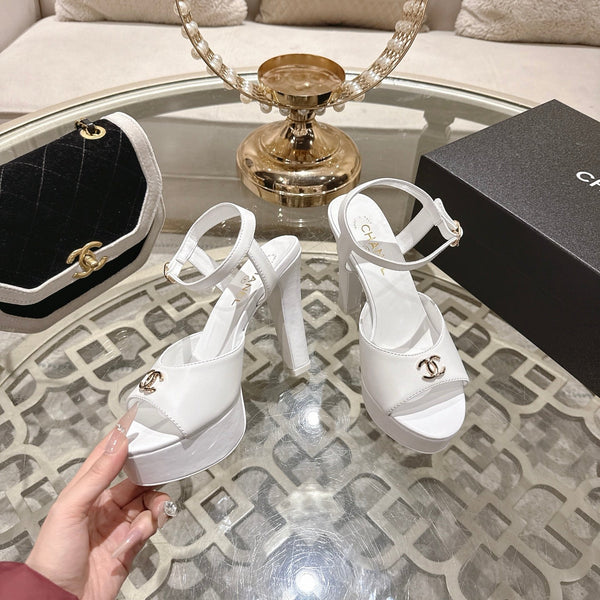 CC 2026 Platform Sandals 11cm White Sheepskin 834300