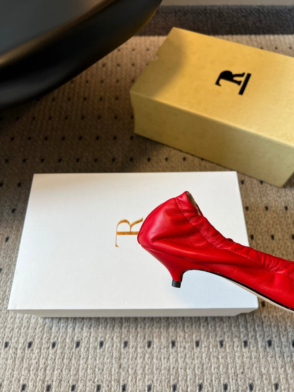 TR 26SS Ruched Pointed-Toe Kitten Heel Pumps