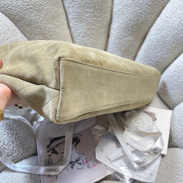 CC 26S Large Tote Bag 40cm Beige Suede