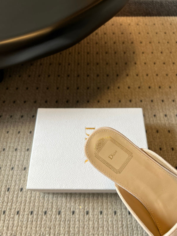 CD Baby Bow Mules Gold Bow Light Pink Suede 858670