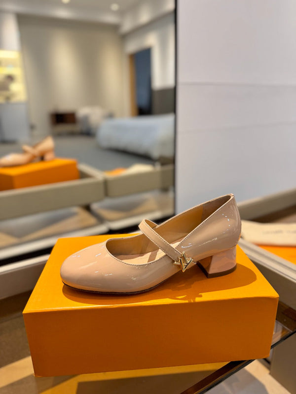 LV Romy Mary Jane Pumps Beige Patent Leather 893583