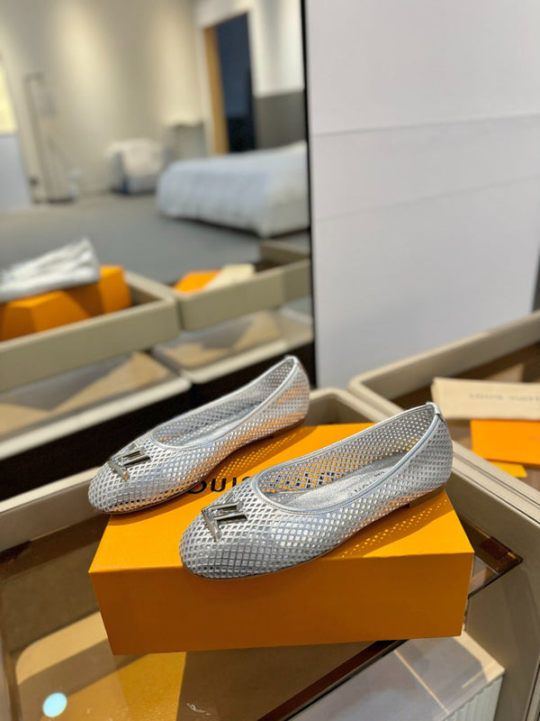 LV Shake Perforated Ballet Flats Silver Calfskin 893578