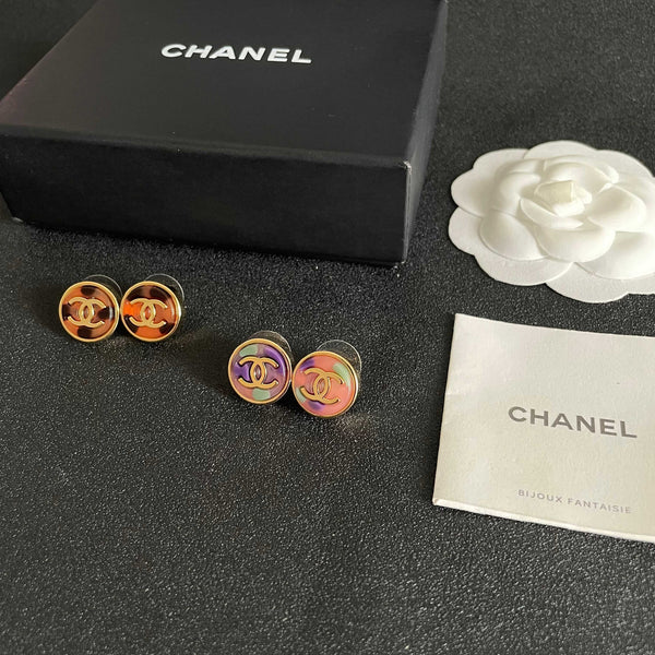 CC Round Stud Earrings Gold Multicolor Resin 659644