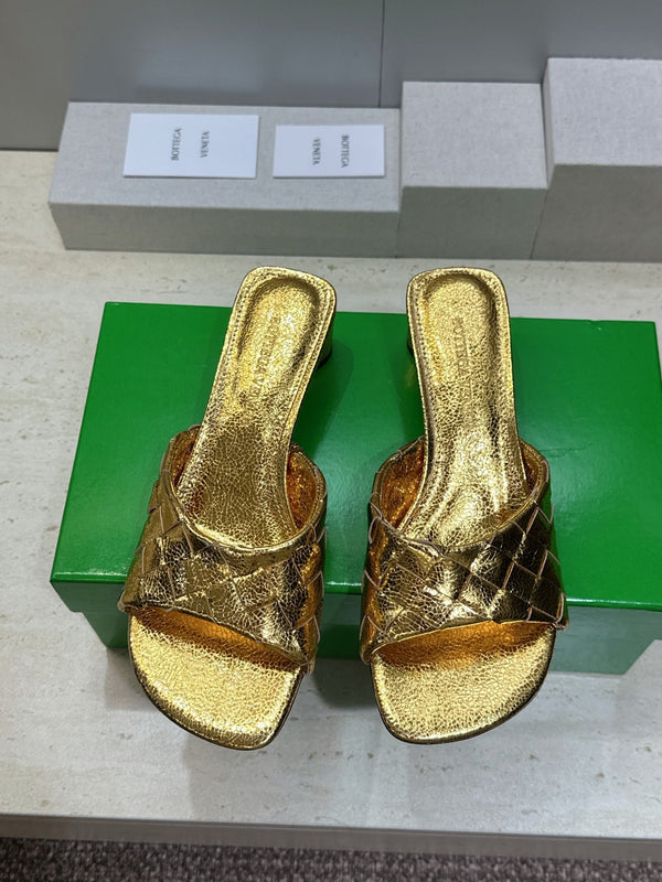 BV 26s Blink Intrecciato Mules 4.5cm Gold Metallic Leather 896576