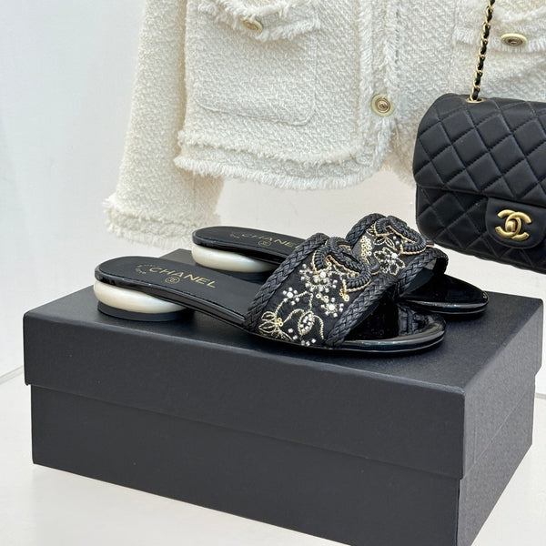 CC Pearl Heel Beaded Embroidered Slides Black Lambskin 904678