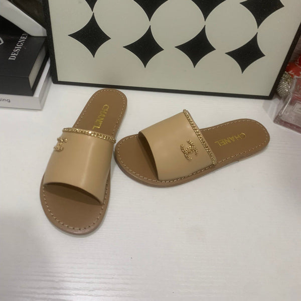 CC Chain Flat Slides Beige Leather 928603