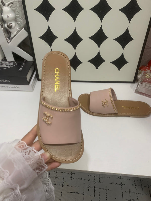 CC Chain Flat Slides Pink Leather 928602