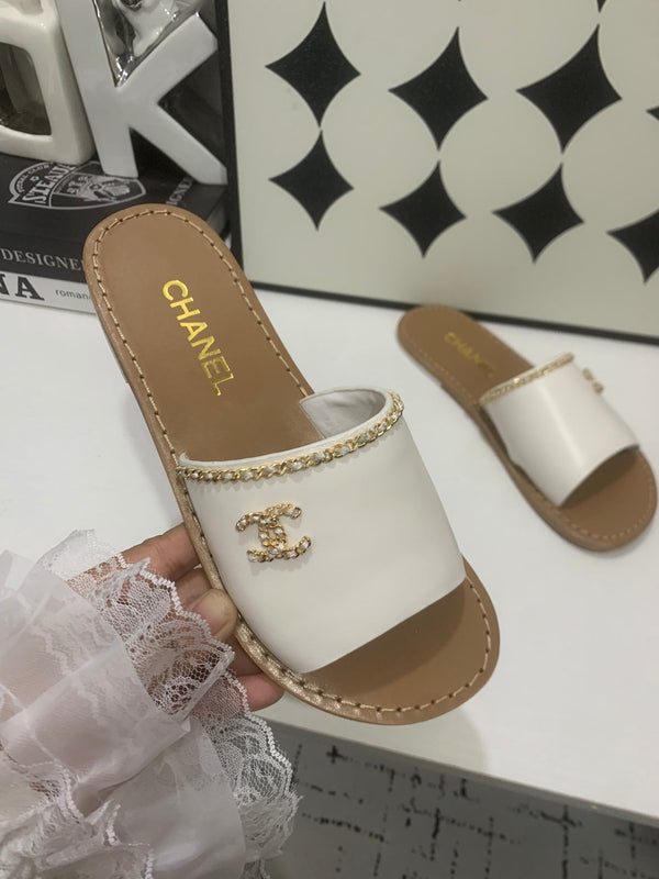 CC Chain Flat Slides White Leather 928600