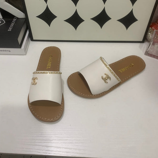 CC Chain Flat Slides White Leather 928600