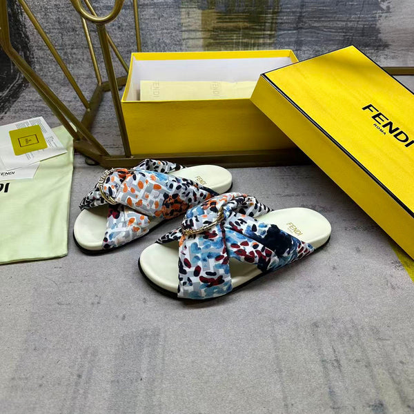 FF Feel Slides Multicolor Printed Satin 928525