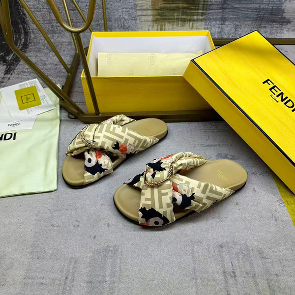 FF Feel Slides Beige Multicolor Printed Canvas 928523
