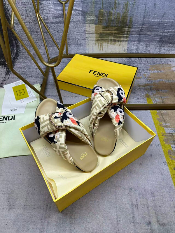FF Feel Slides Beige Multicolor Printed Canvas 928523