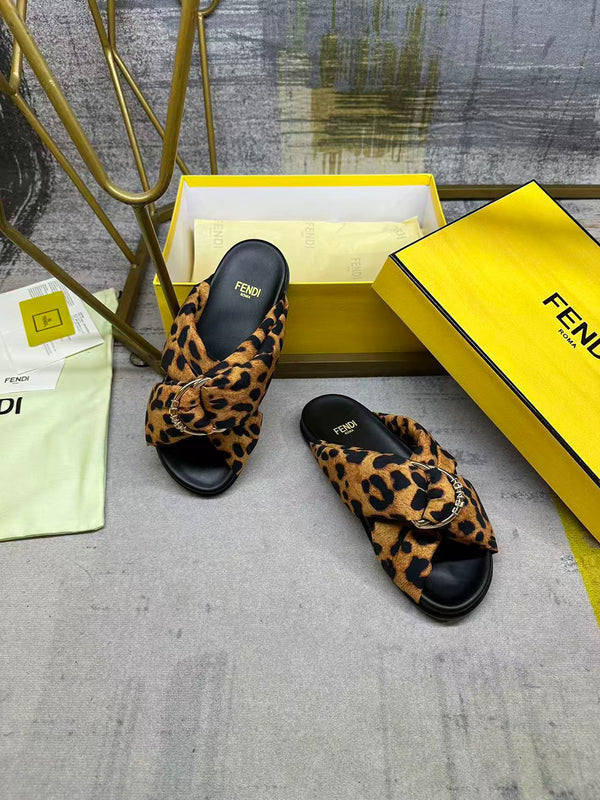 FF Feel Slides Black Brown Printed Canvas 928520