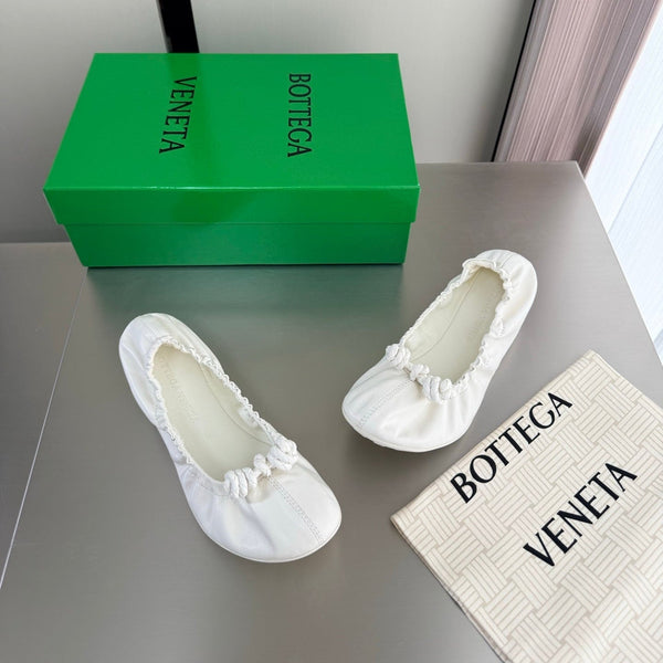 BV Fantasmina Knot Ballerina Flats White Leather 929576