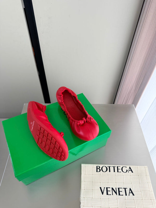 BV Fantasmina Knot Ballerina Flats Red Leather 929574