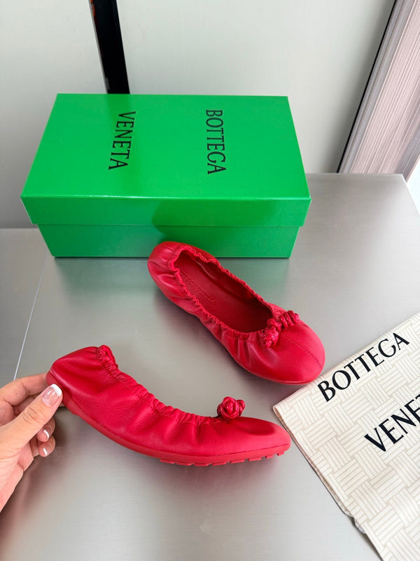 BV Fantasmina Knot Ballerina Flats Red Leather 929574