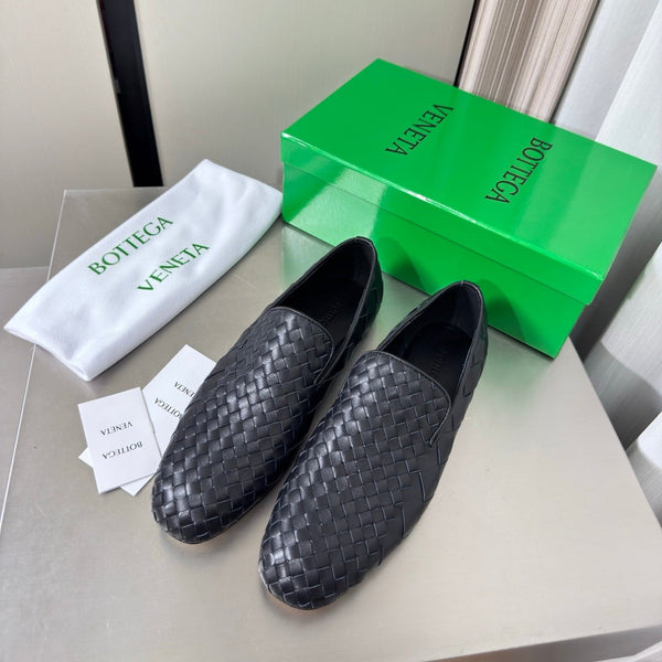 BV Palazzo Loafers Black Intrecciato Leather 929488