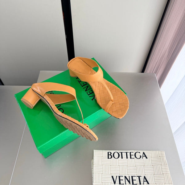 BV Livia Sandals 4CM Camel Intrecciato Leather 929481