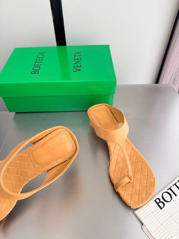BV Livia Sandals 4CM Camel Intrecciato Leather 929481