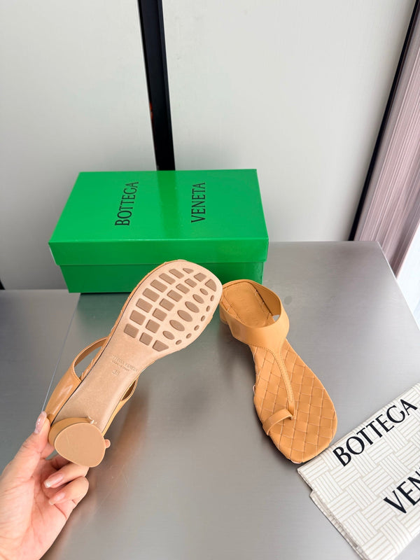 BV Livia Sandals 4CM Camel Intrecciato Leather 929481