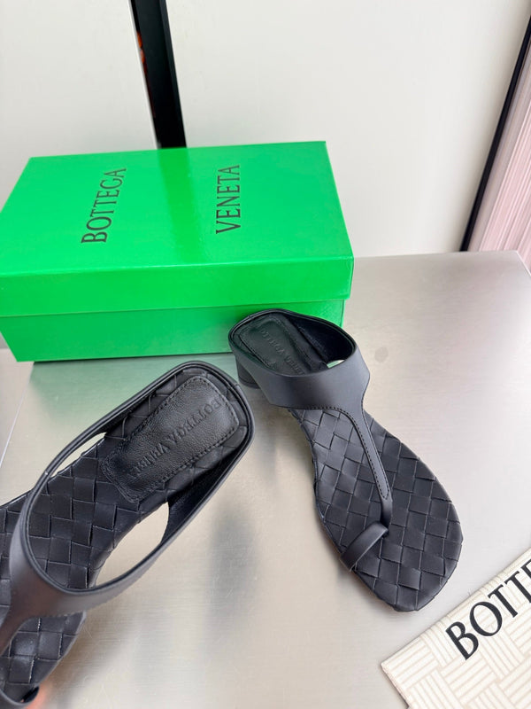 BV Livia Sandals 4CM Black Intrecciato Leather 929480