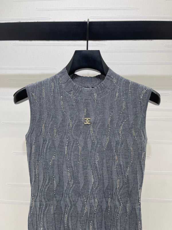 CC Embellished Knit Vest Grey Wool 410770