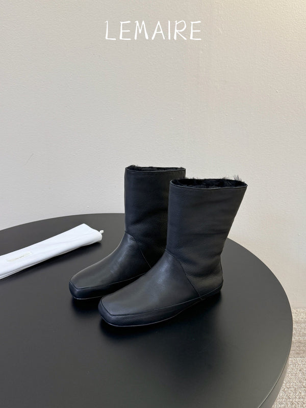 TR 26S Toni Ankle Boots Black Calfskin Shearling 933559