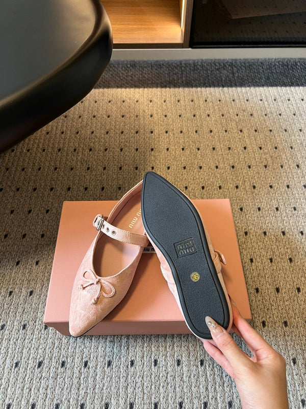 Miu Pointed Toe Bow Mary Jane Flats Pink Suede 933433