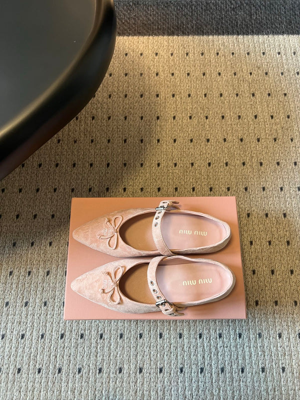 Miu Pointed Toe Bow Mary Jane Flats Pink Suede 933433